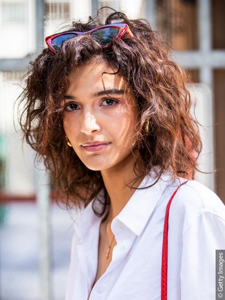 Frisuren Halblange Lockige Haare : Halblange Lockige Haare