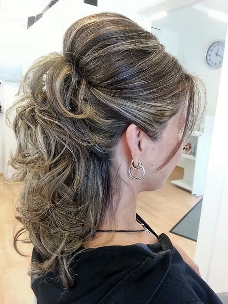 Frisuren für festlichen anlass